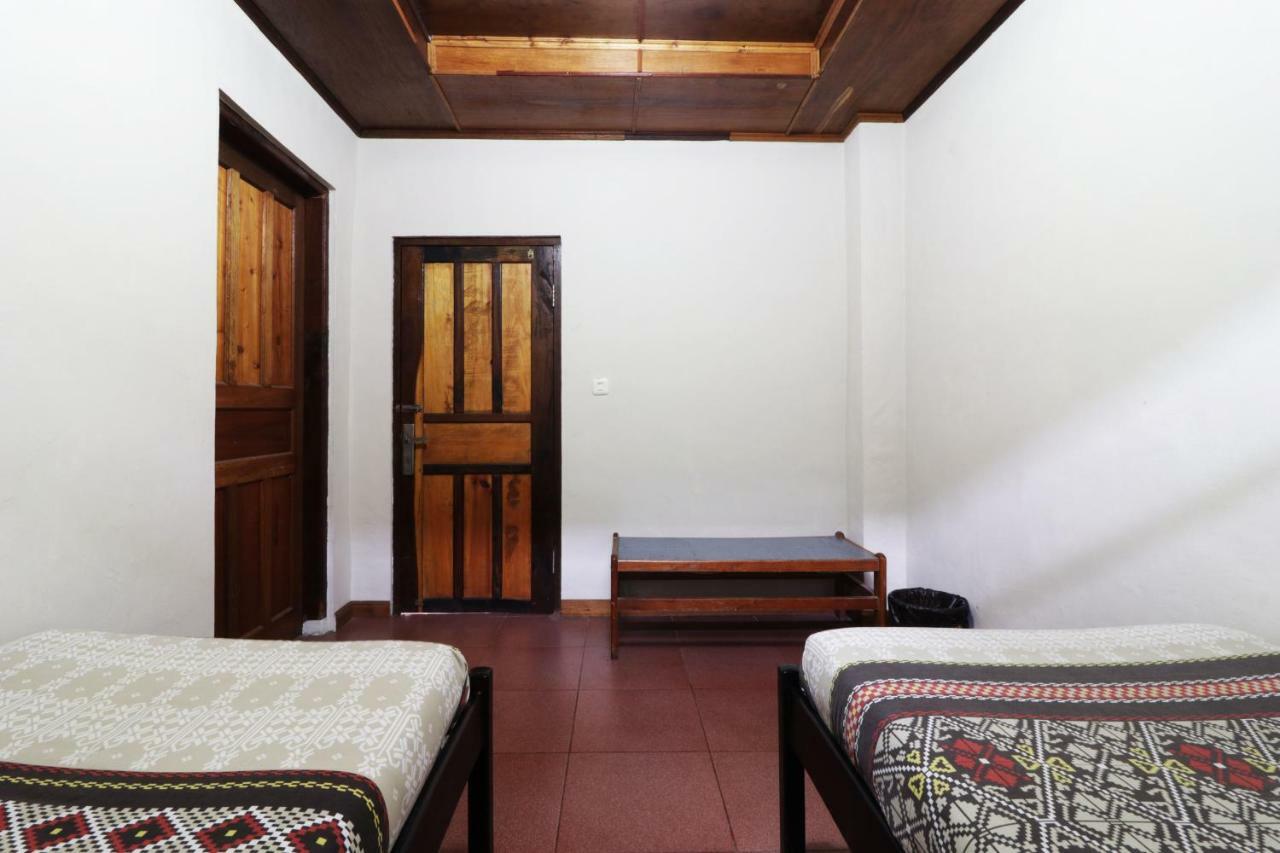 Bagus Bay Homestay Тук-Тук Экстерьер фото